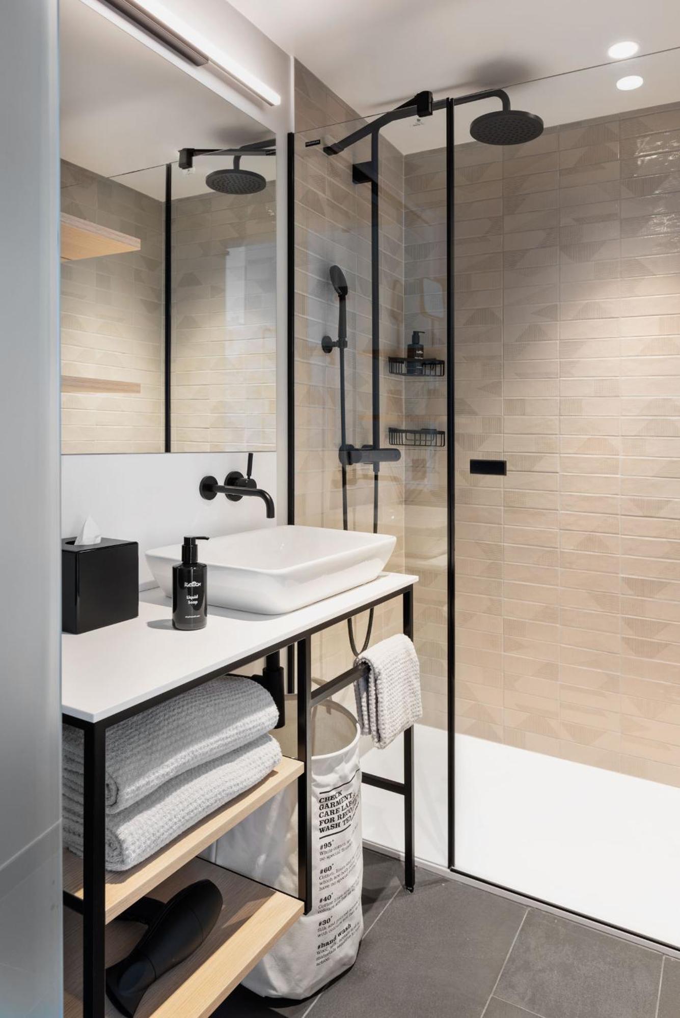 Stay Kooook Geneva City - Online Check In New Opening Exteriör bild