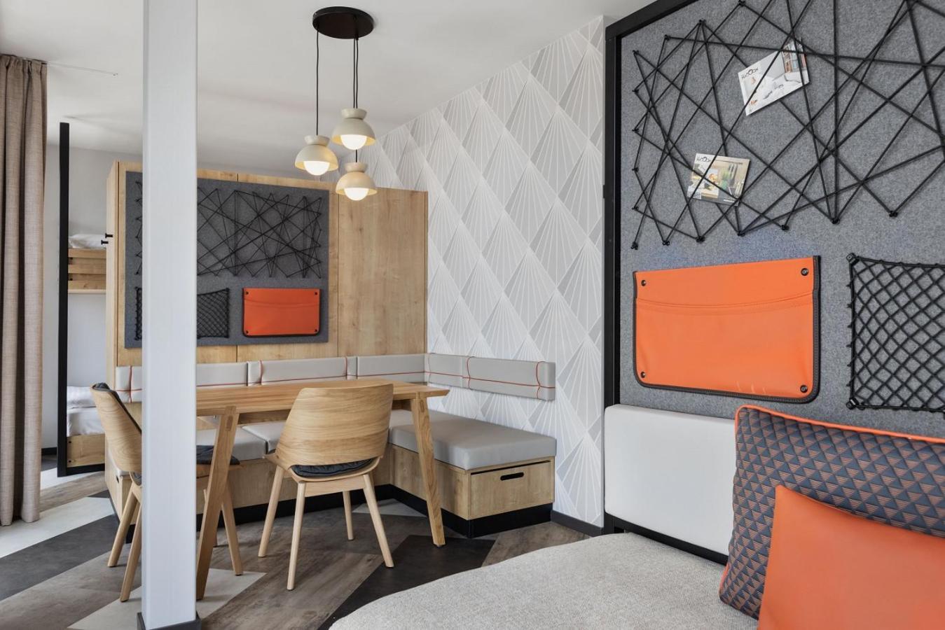 Stay Kooook Geneva City - Online Check In New Opening Rum bild